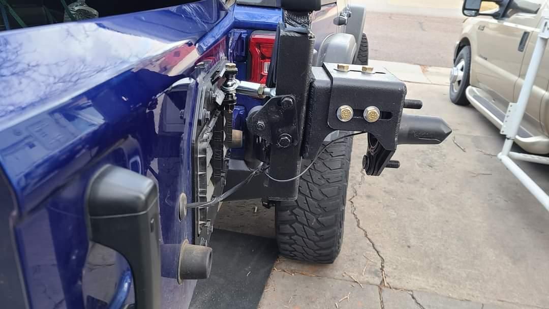 JL Rear Bumper - Rimrocker Series - with Tire Carrier