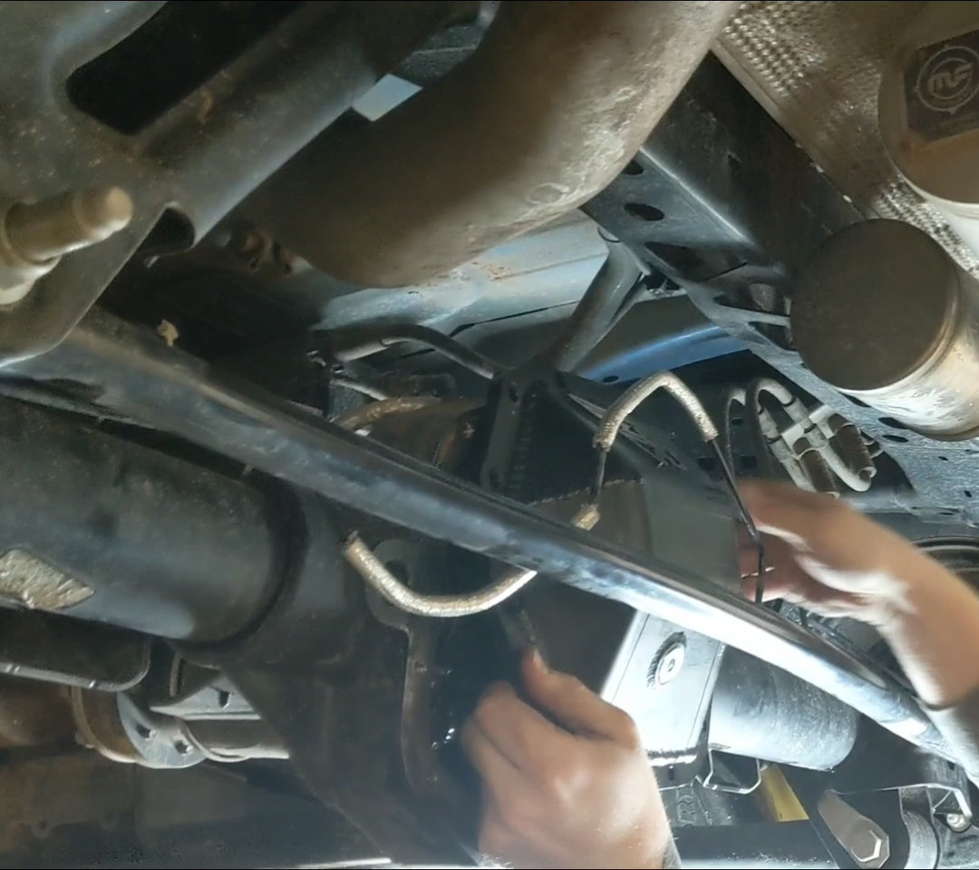 Bronco Rear Diff Cover (M220)