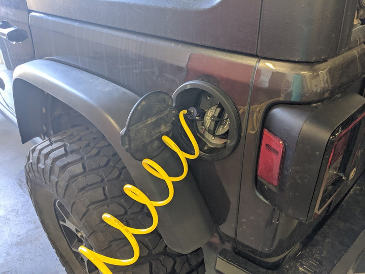 JL Fuel Door Air Fitting Kit.