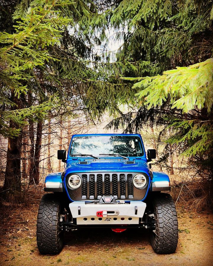 JL/JT Aluminum Front Bumper - Featherweight Series (Stubby)