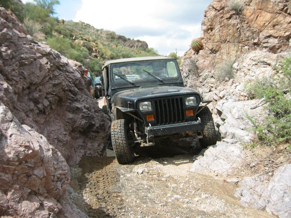 Jeep YJ (87-95).