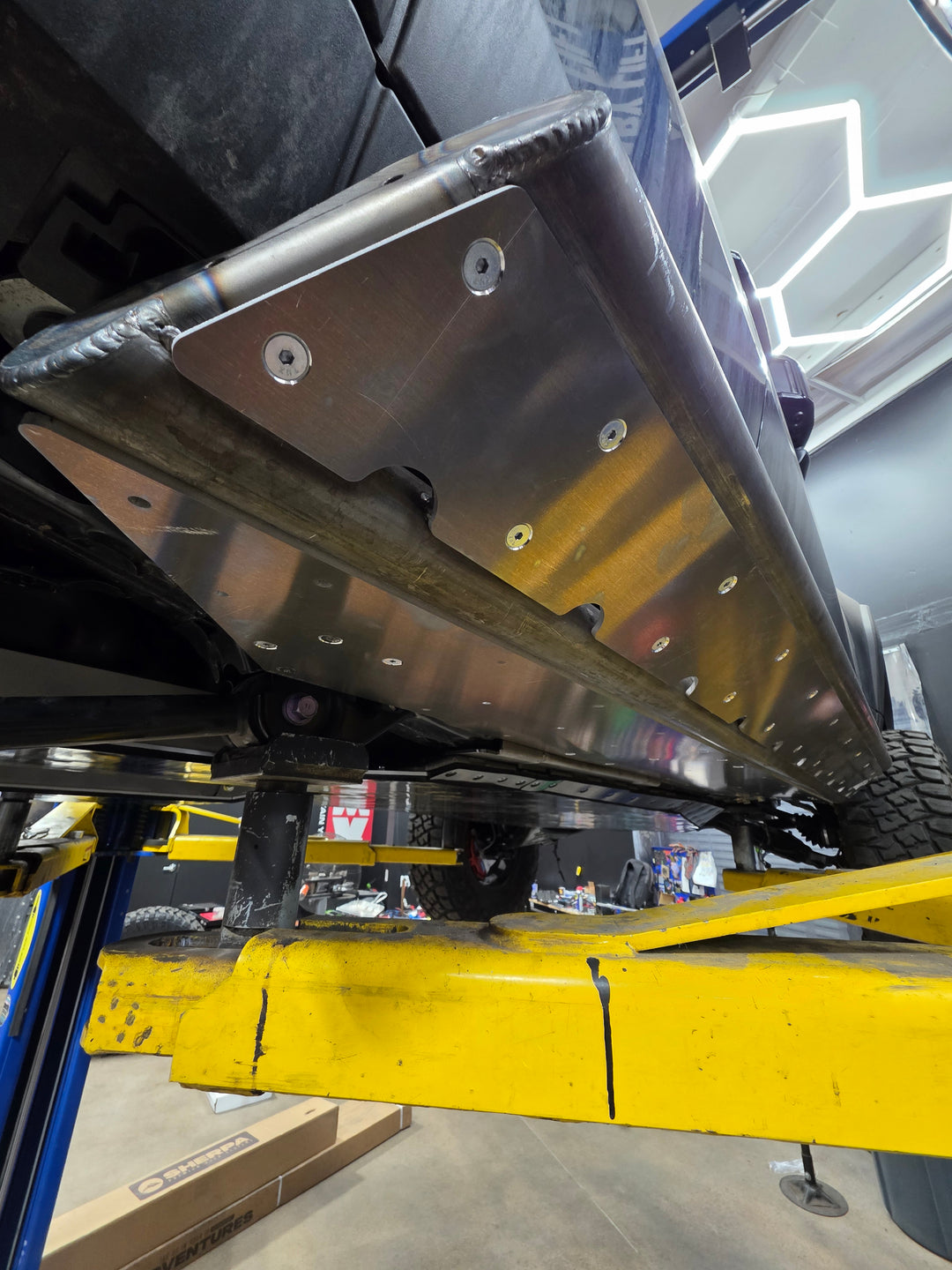 LEXUS GX550 Rock Sliders - Trailbreaker Series (Frame Mounted)