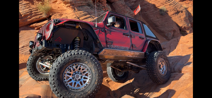 JLU Rock Sliders - Trailbreaker Series (Frame Mounted)