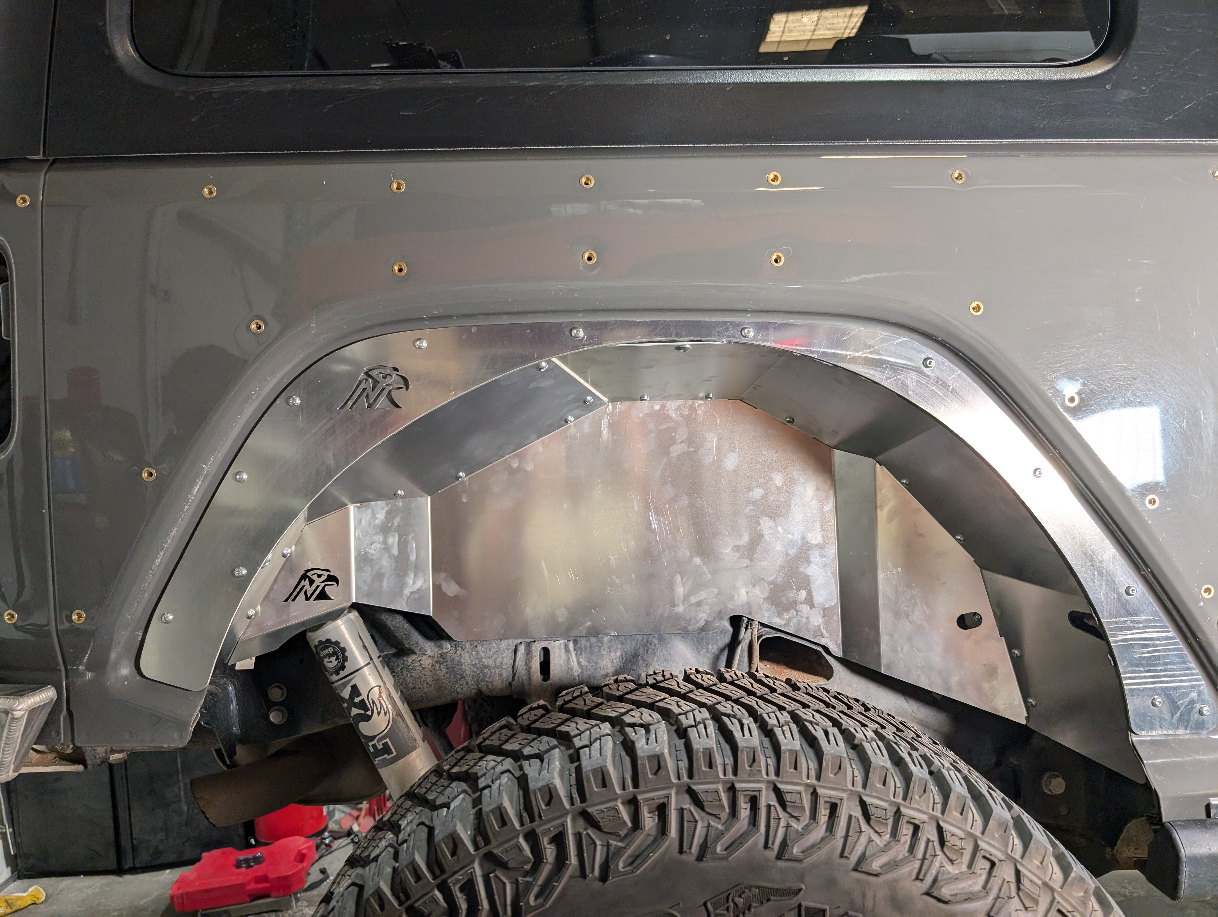 Backside Works MANEATER ハンドペイントT JL Aluminum Rear Inner Fender Liners (Standard) – Next Venture